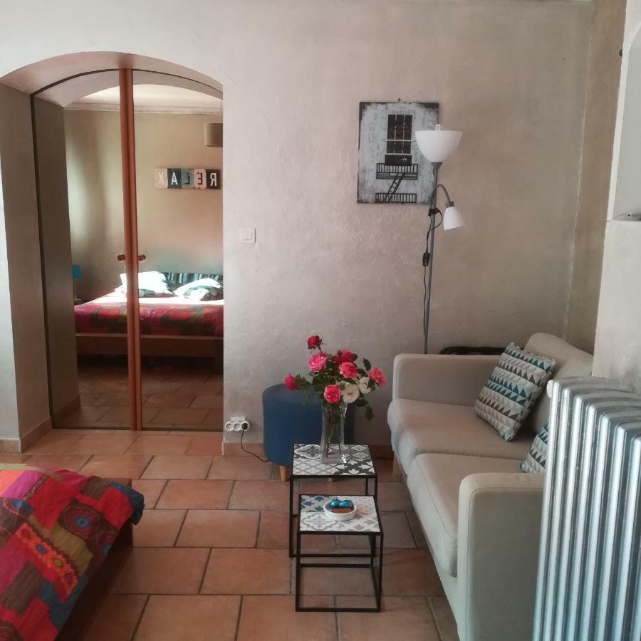 Appartements Dans Villa Privee Avec Piscine, Jardin, Parking Clos, Wifi, Climatisation 梅瑞尔 外观 照片